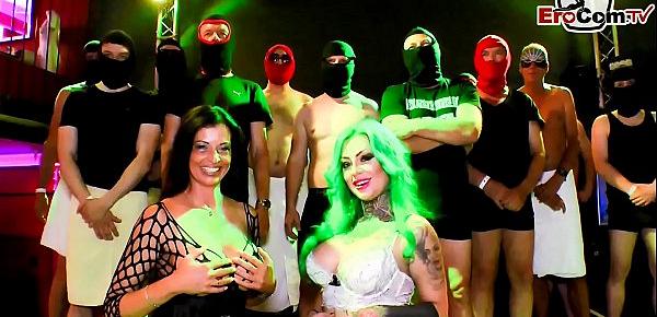  Deutsche User treffen sich zur Sexparty OHNE GUMMI mit creampie gangbang und geilen Teens